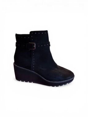 Anne Klein Black Studded Wedge Pamela Water Resistant Ankle Boot Sz 9 Like New